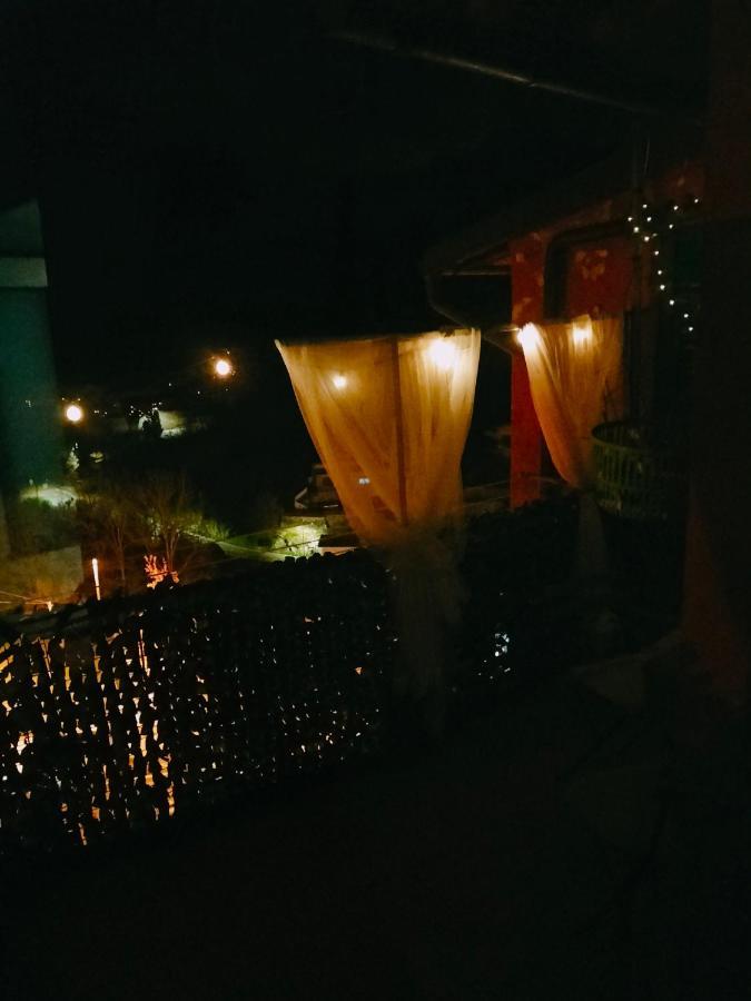 La Terrazza Di Ameglia Alta Apartment Luaran gambar