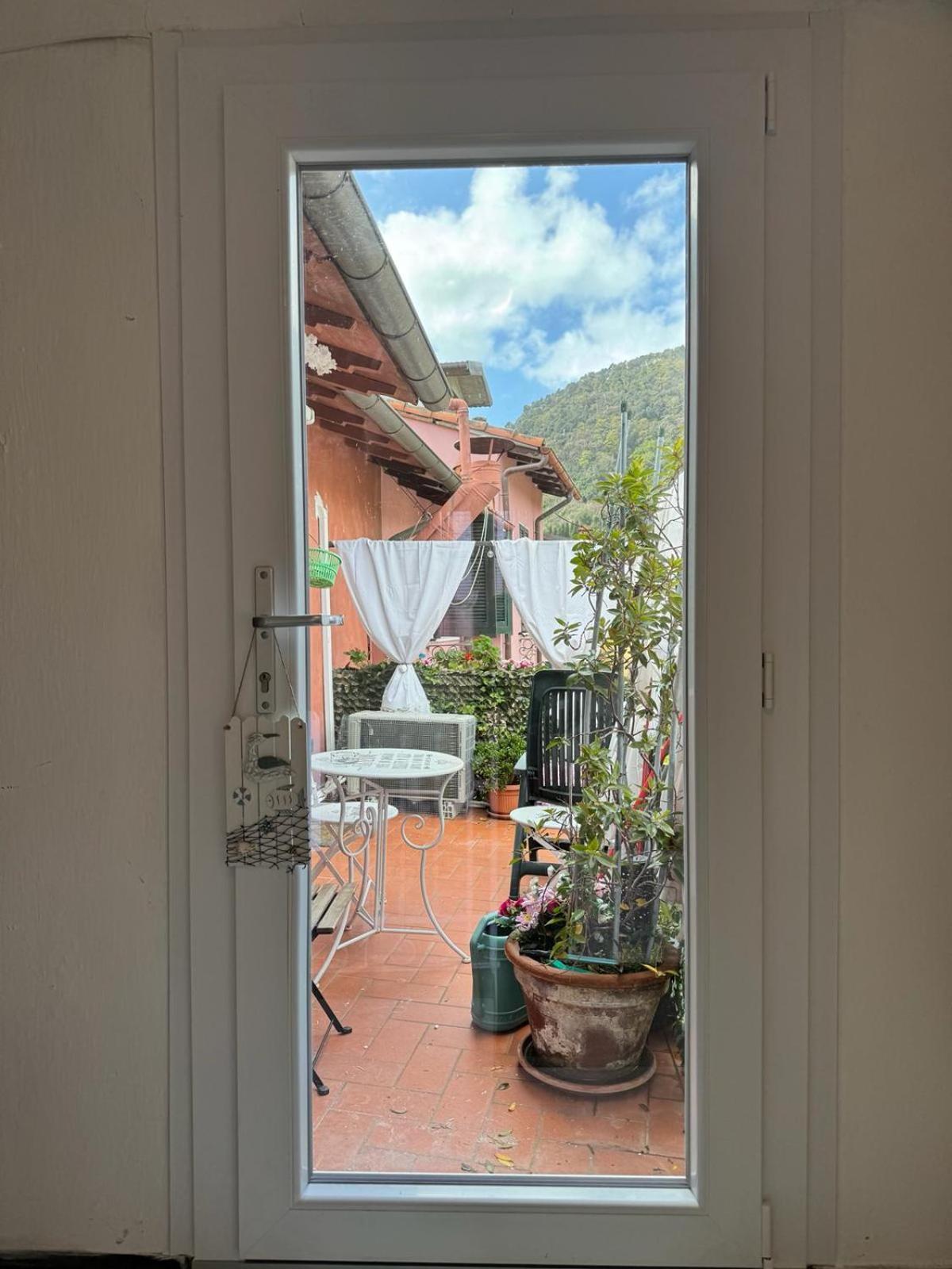La Terrazza Di Ameglia Alta Apartment Luaran gambar