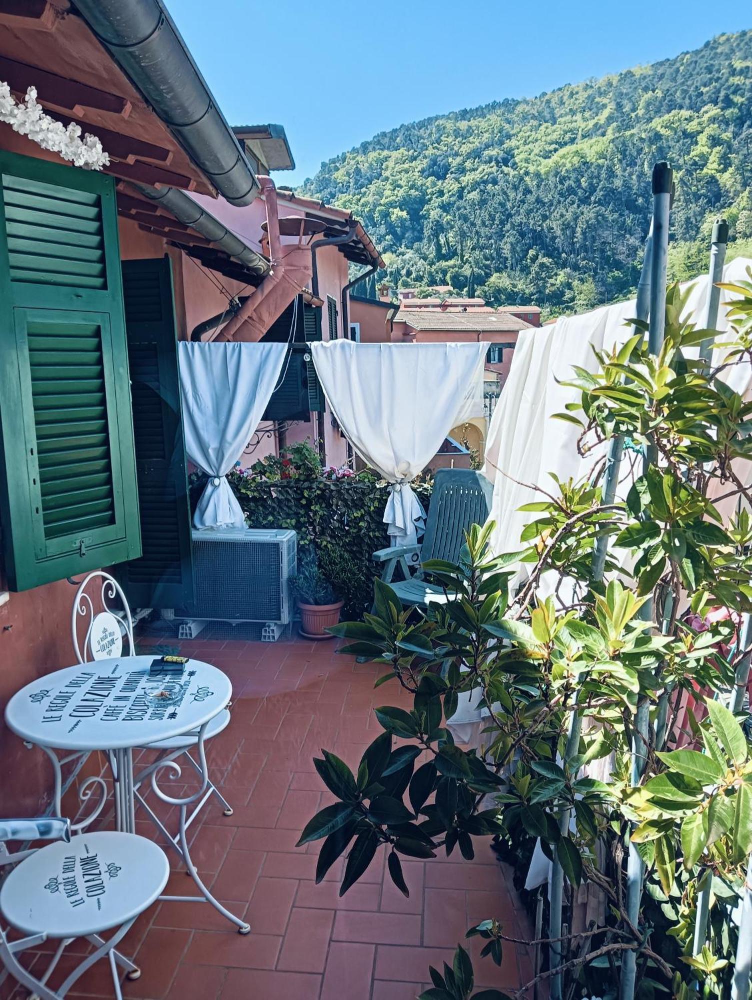 La Terrazza Di Ameglia Alta Apartment Luaran gambar